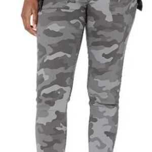 Seven7 Women's Gray Camouflage Skinny 👖 Size 14